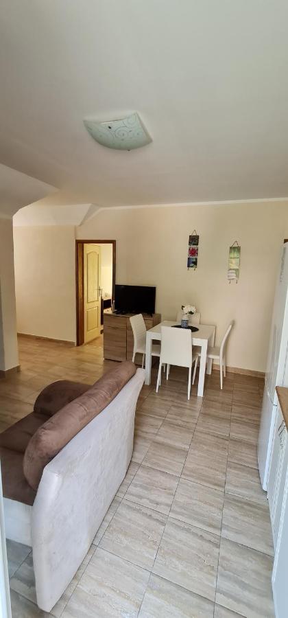 Apartman Nina2 Risan Eksteriør billede
