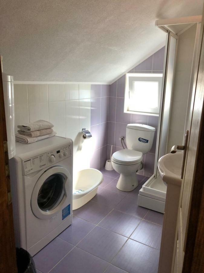 Apartman Nina2 Risan Eksteriør billede